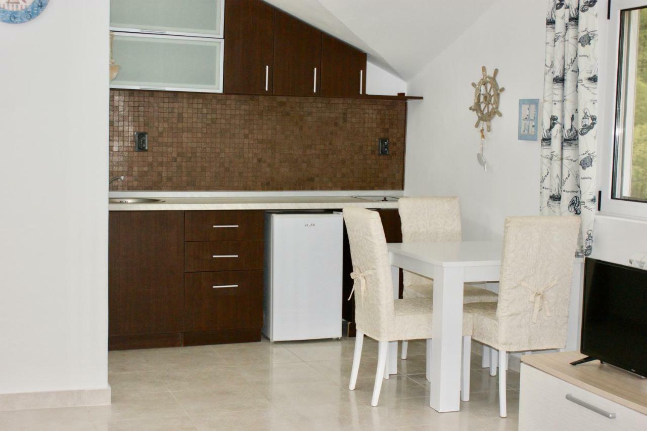 Studio Apartments Morinj エクステリア 写真