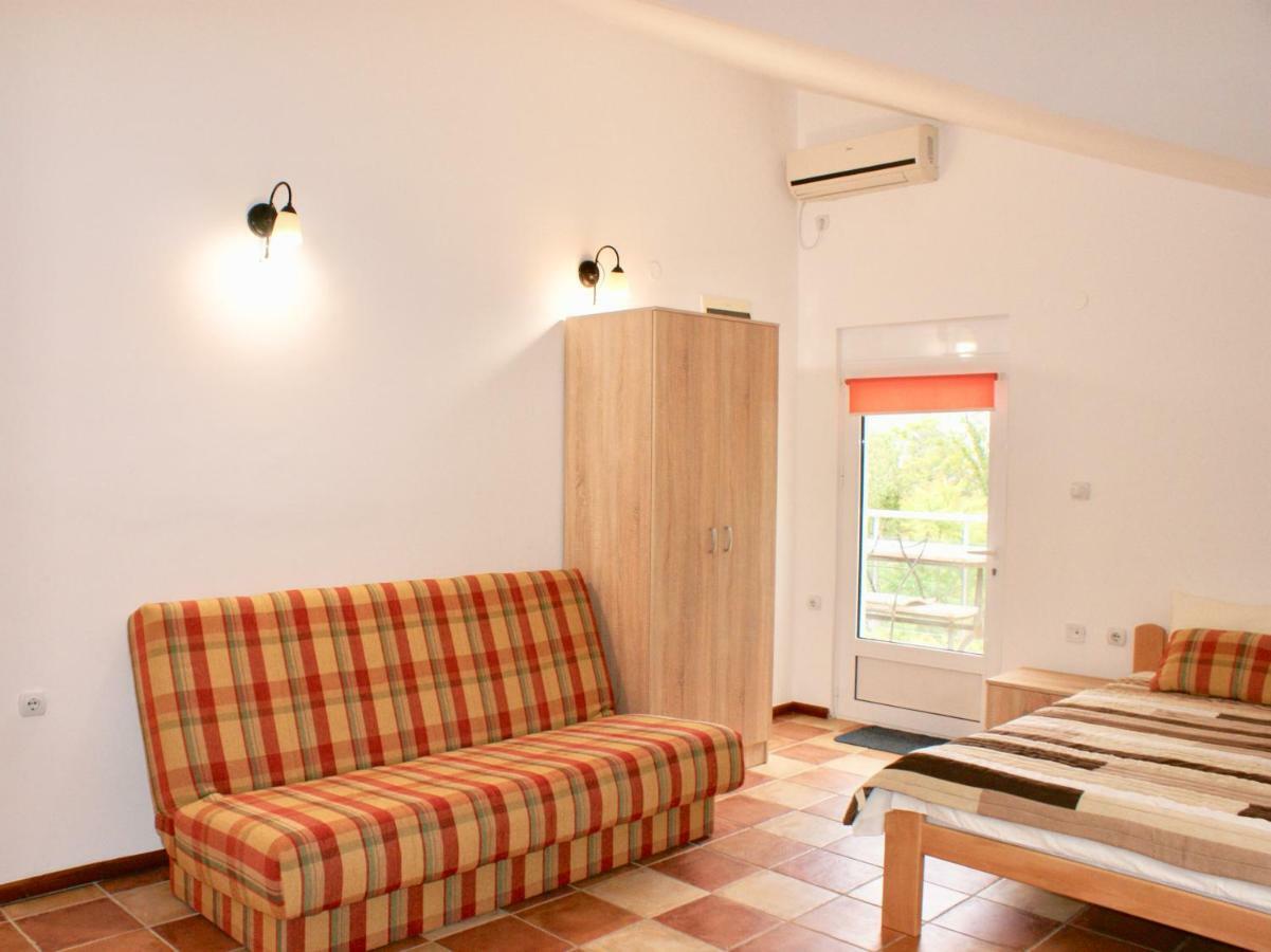 Studio Apartments Morinj エクステリア 写真